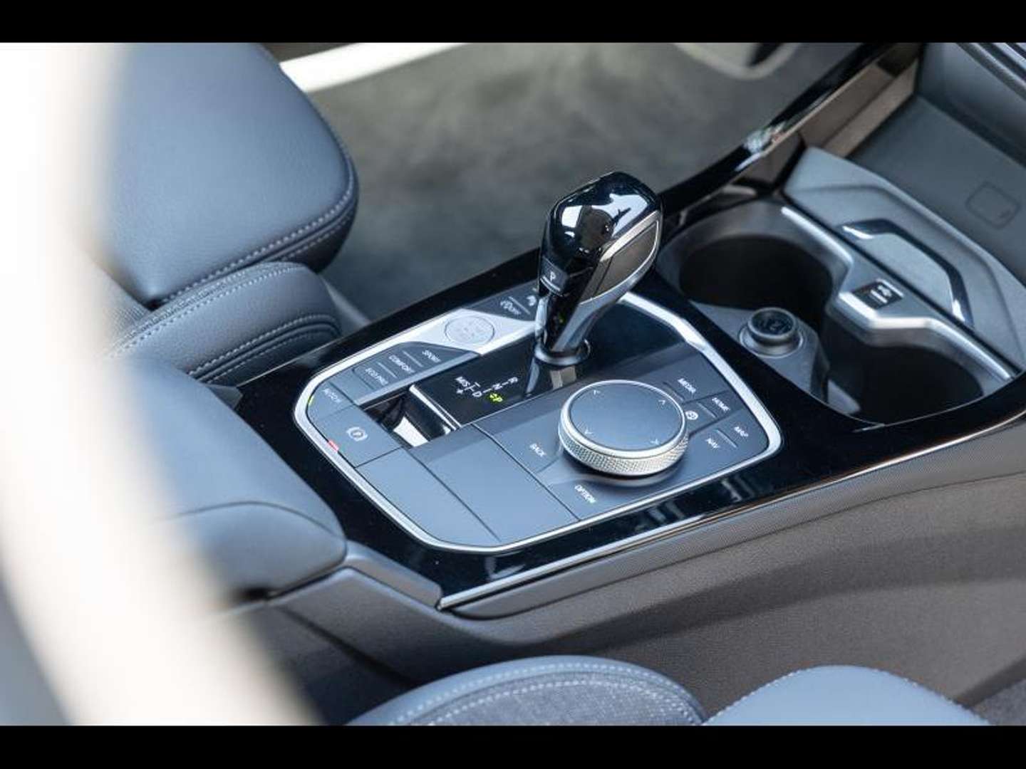 BMW Série 1 Hatch 118 - 2024 - Joinsteer - #8