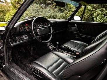 Porsche 964 Carrera 2 — photo 6