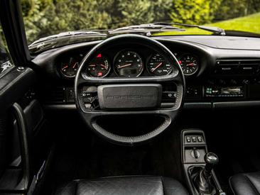 Porsche 964 Carrera 2 — photo 10