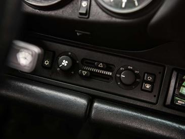 Porsche 964 Carrera 2 — photo 12