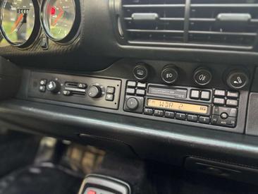 Porsche 993 Turbo — photo 16