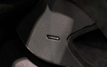 McLaren 675LT — photo 25