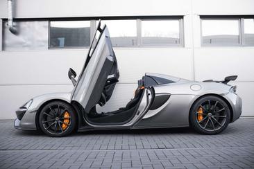 McLaren 570S — photo 2