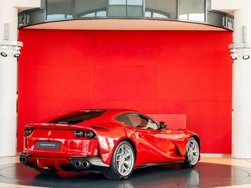 Ferrari 812 Superfast — photo 5
