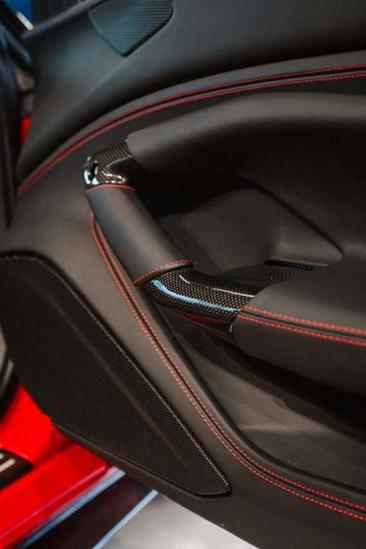 Ferrari F8 Spider — photo 10