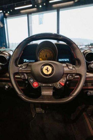 Ferrari F8 Spider — photo 12