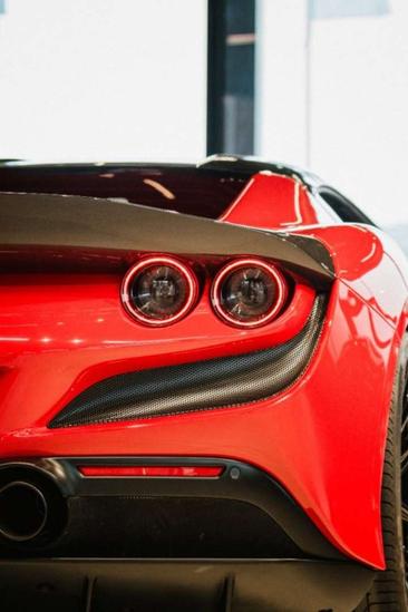 Ferrari F8 Spider — photo 23