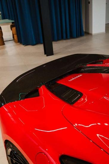 Ferrari F8 Spider — photo 25