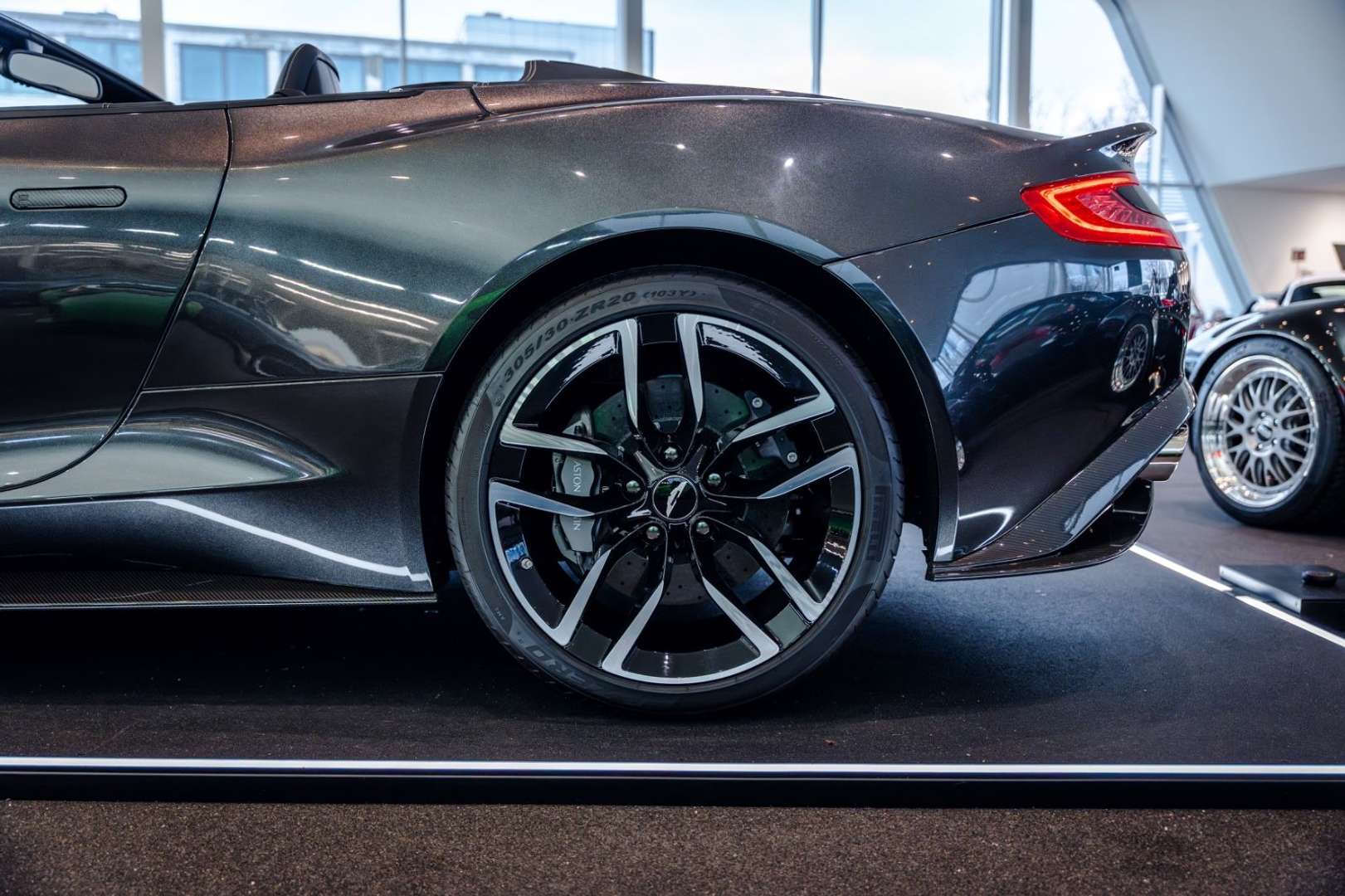 Aston Martin Vanquish Volante - 2017 - Joinsteer - #8