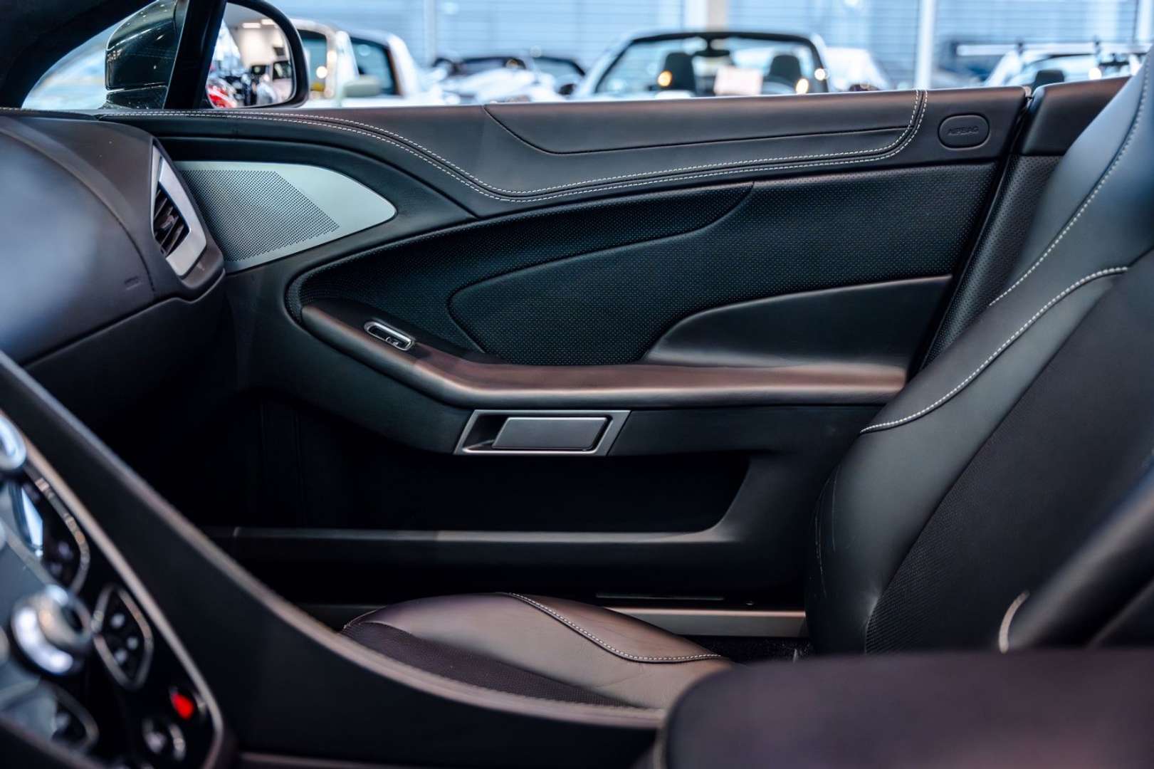 Aston Martin Vanquish Volante - 2017 - Joinsteer - #15