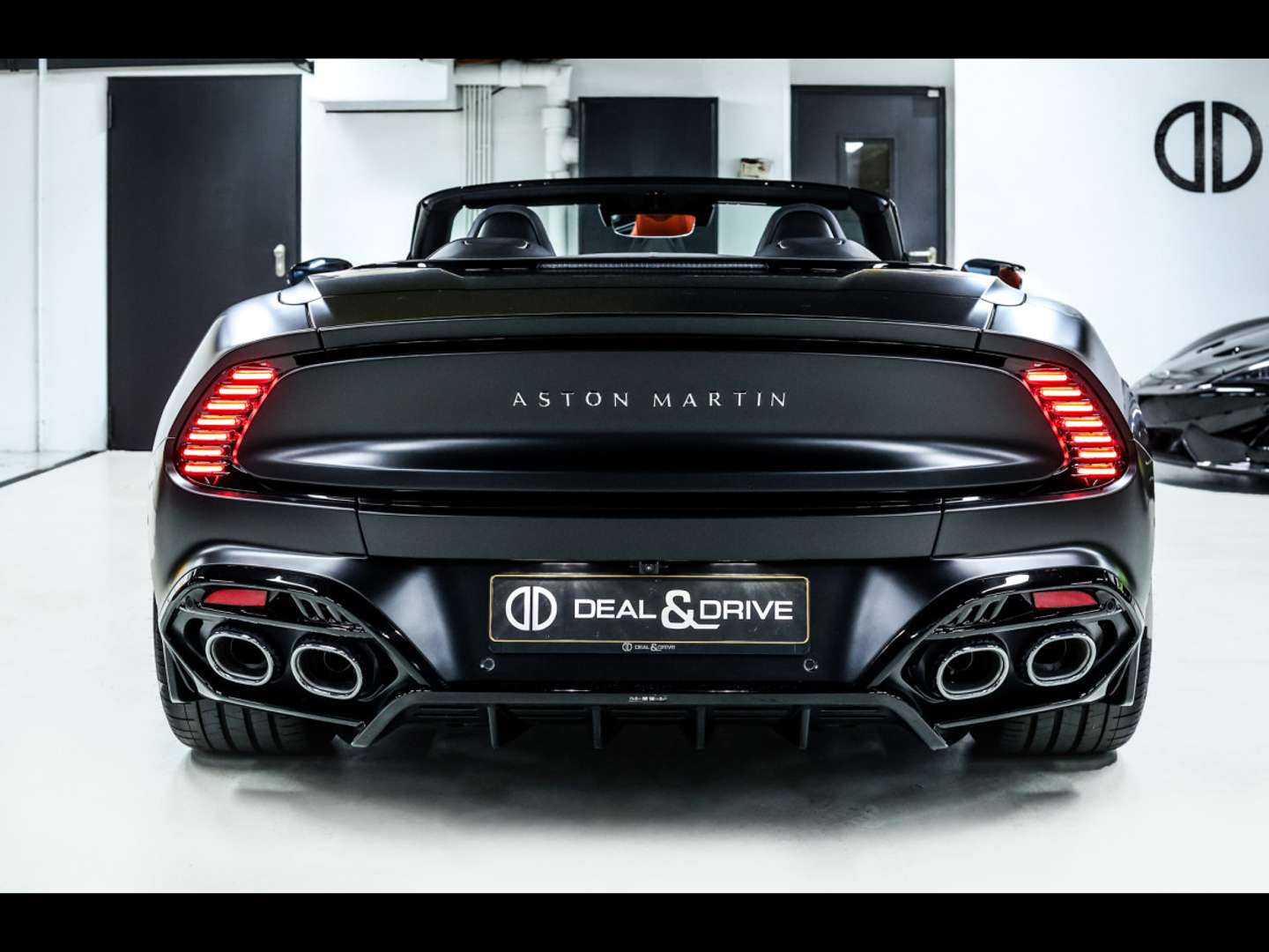 Aston Martin Vanquish Volante V12 - 2025 - Joinsteer - #3