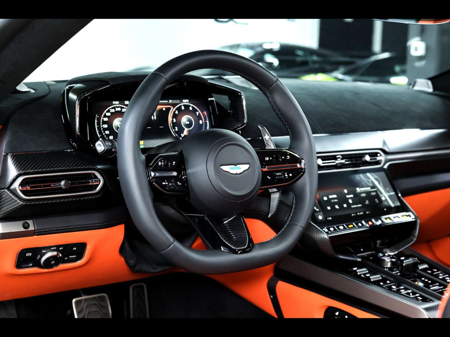 Aston Martin Vanquish Volante V12 - 2025 - Joinsteer - #10