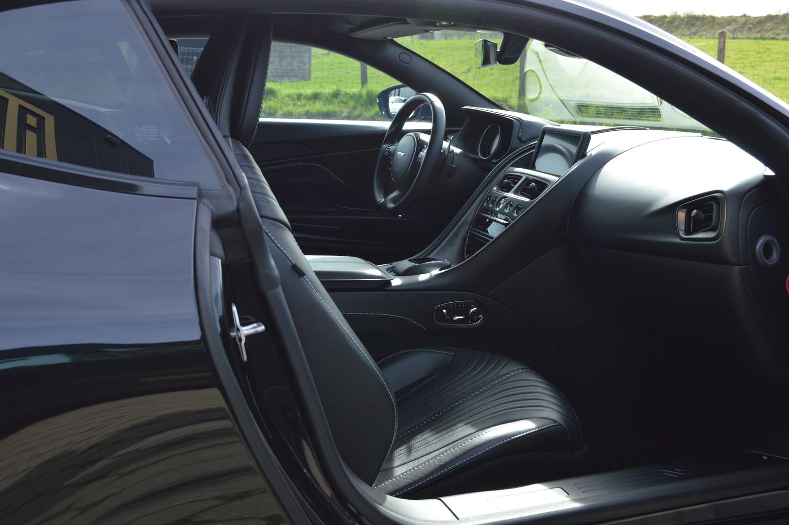 Aston Martin DB11 Coupé 4.0i V8 Biturbo - 2018 - Joinsteer - #7