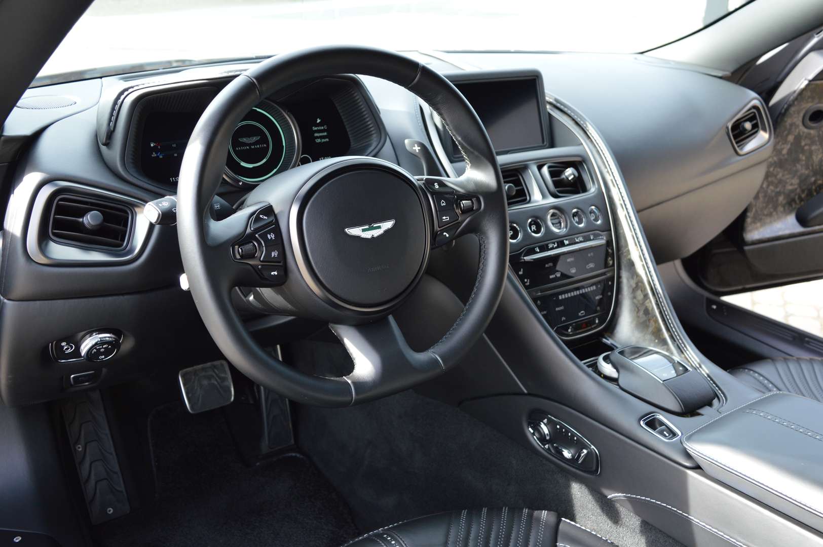 Aston Martin DB11 Coupé 4.0i V8 Biturbo - 2018 - Joinsteer - #8