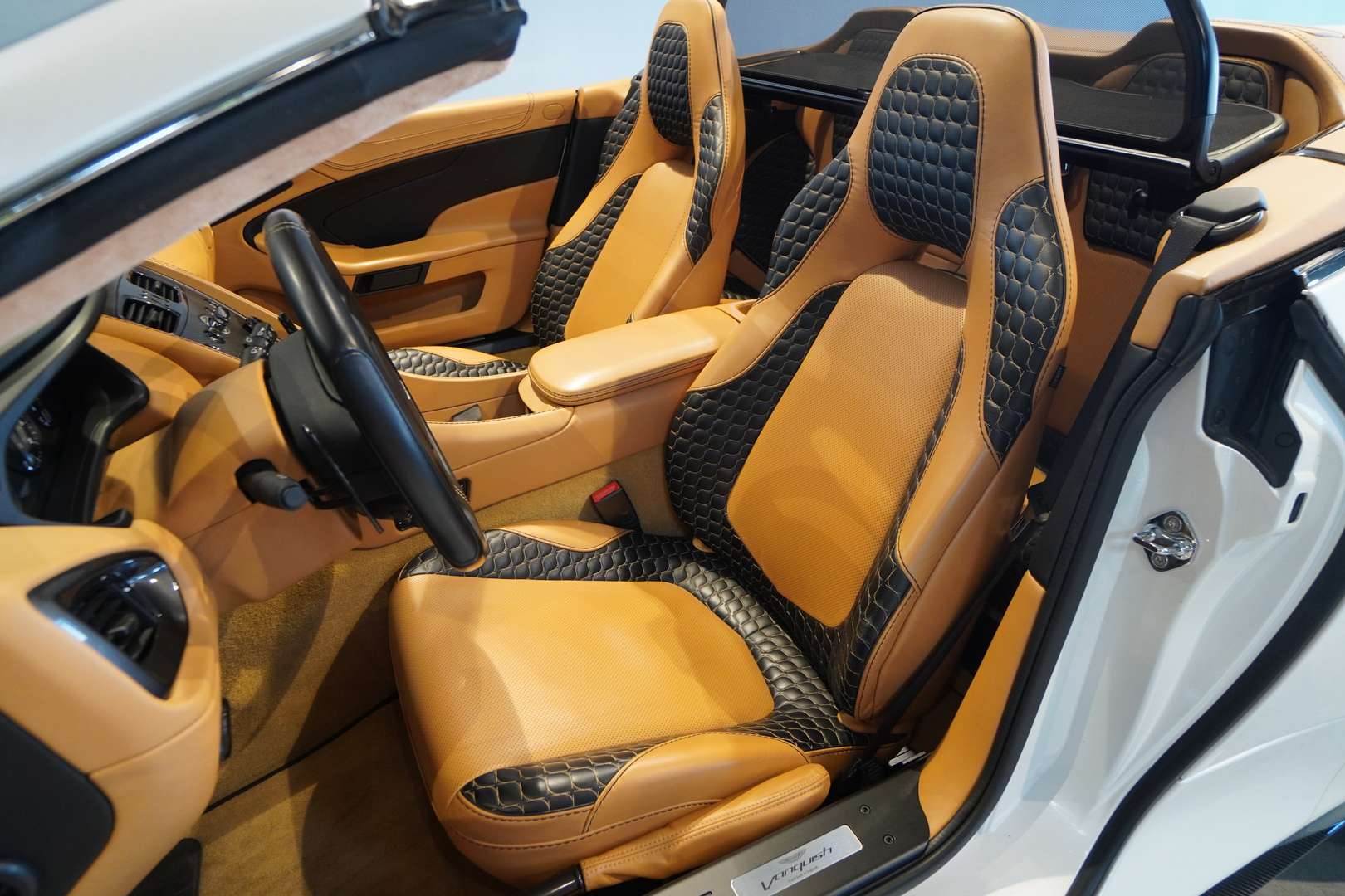 Aston Martin Vanquish Volante BRD-U-frei - 2014 - Joinsteer - #8