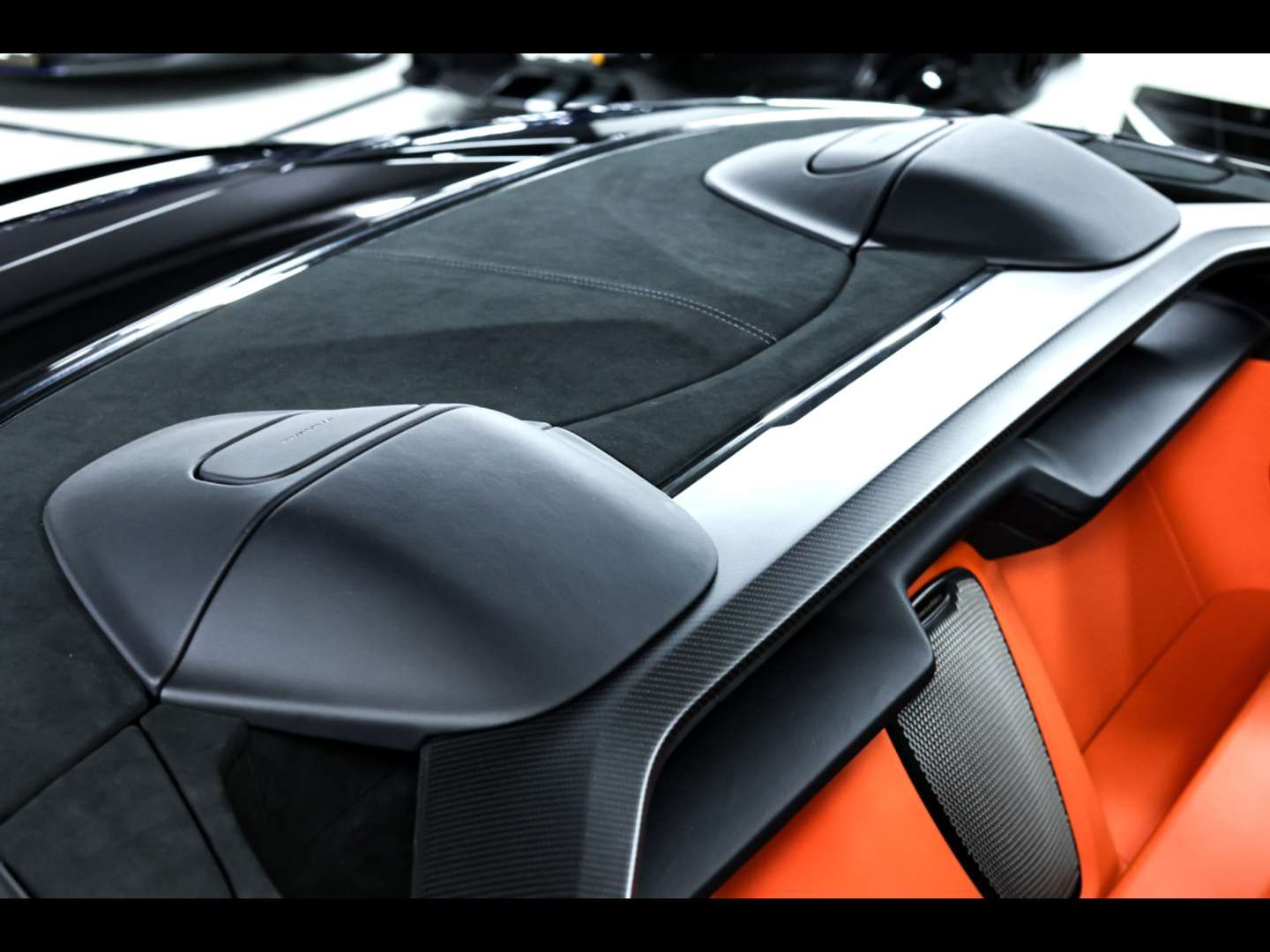 Aston Martin Vanquish Volante V12 - 2025 - Joinsteer - #23