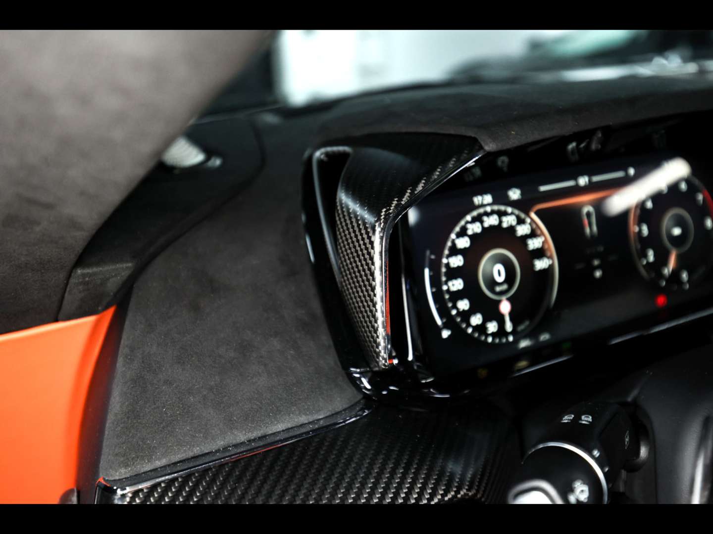 Aston Martin Vanquish Volante V12 - 2025 - Joinsteer - #24