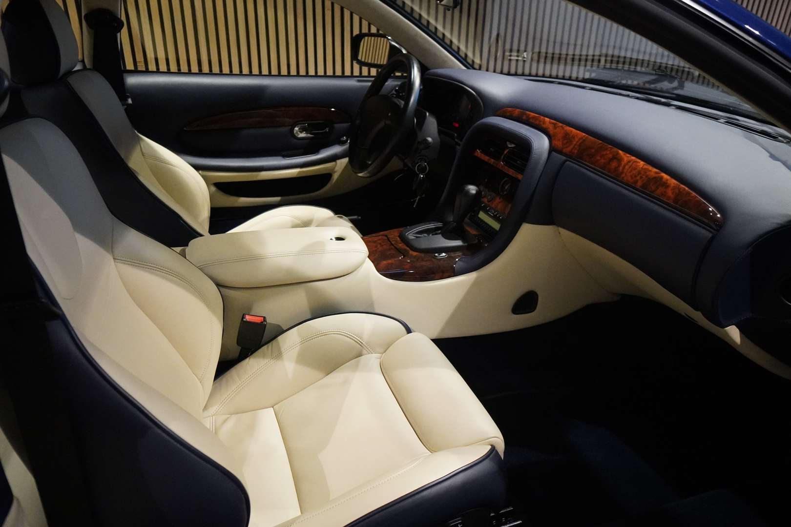 Aston Martin DB7 Vantage Coupé V12 - 2004 - Joinsteer - #8