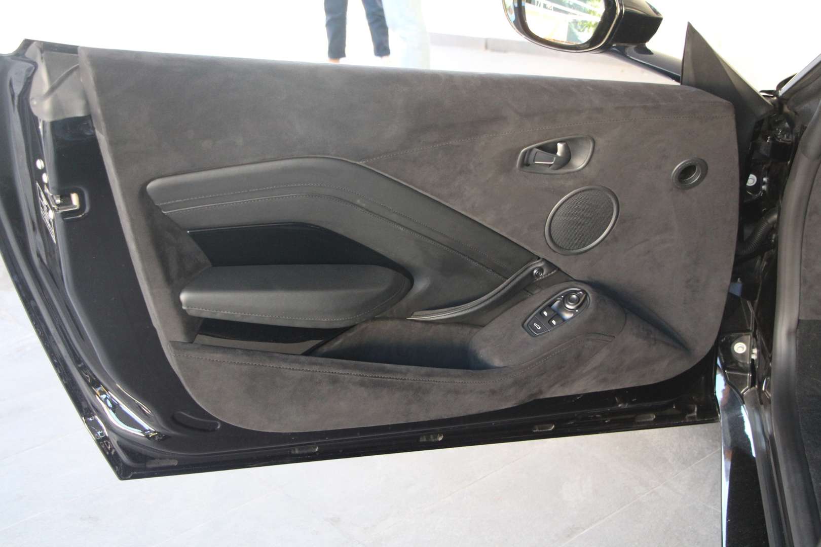 Aston Martin Vantage Coupe V8 510 Ch BVA8 - 2019 - Joinsteer - #8