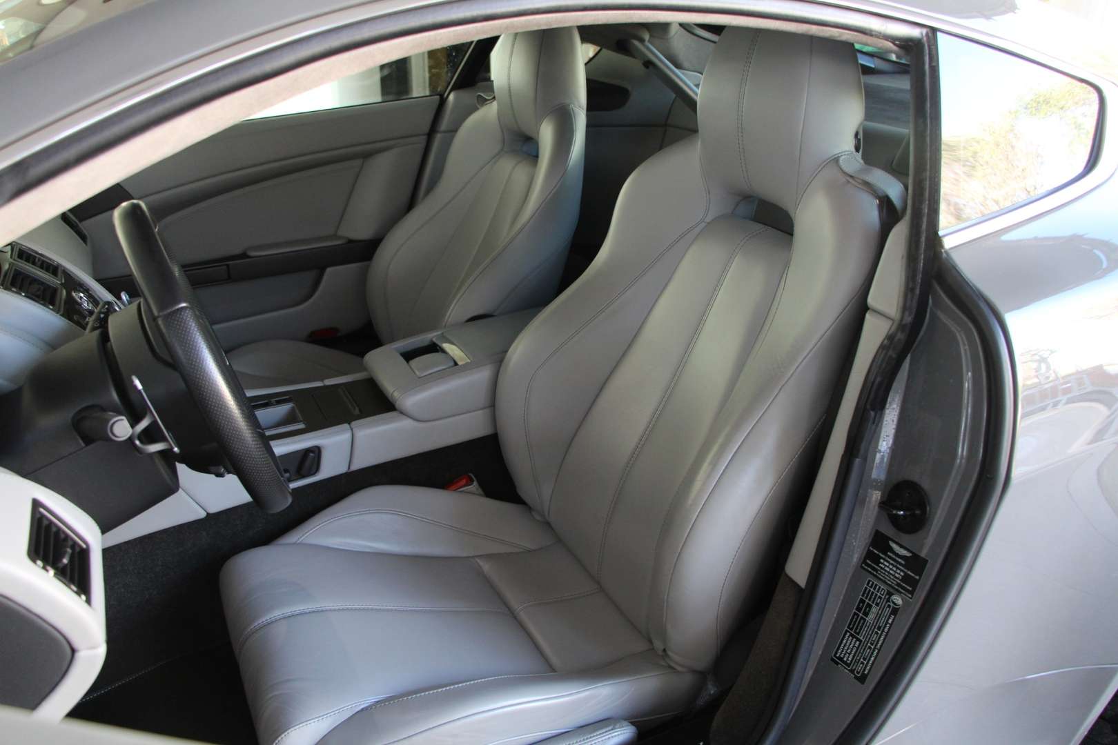 Aston Martin Vantage Coupe V8 Sportshift II - 2016 - Joinsteer - #9