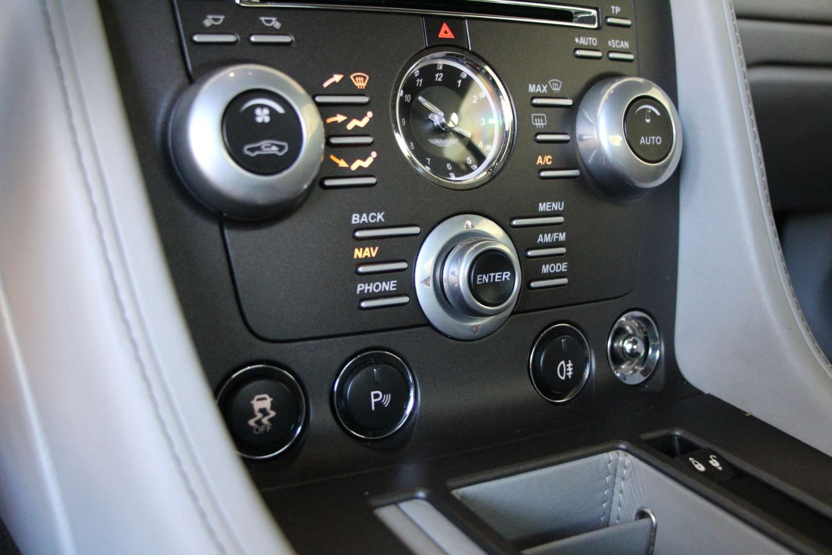 Aston Martin Vantage Coupe V8 Sportshift II - 2016 - Joinsteer - #13