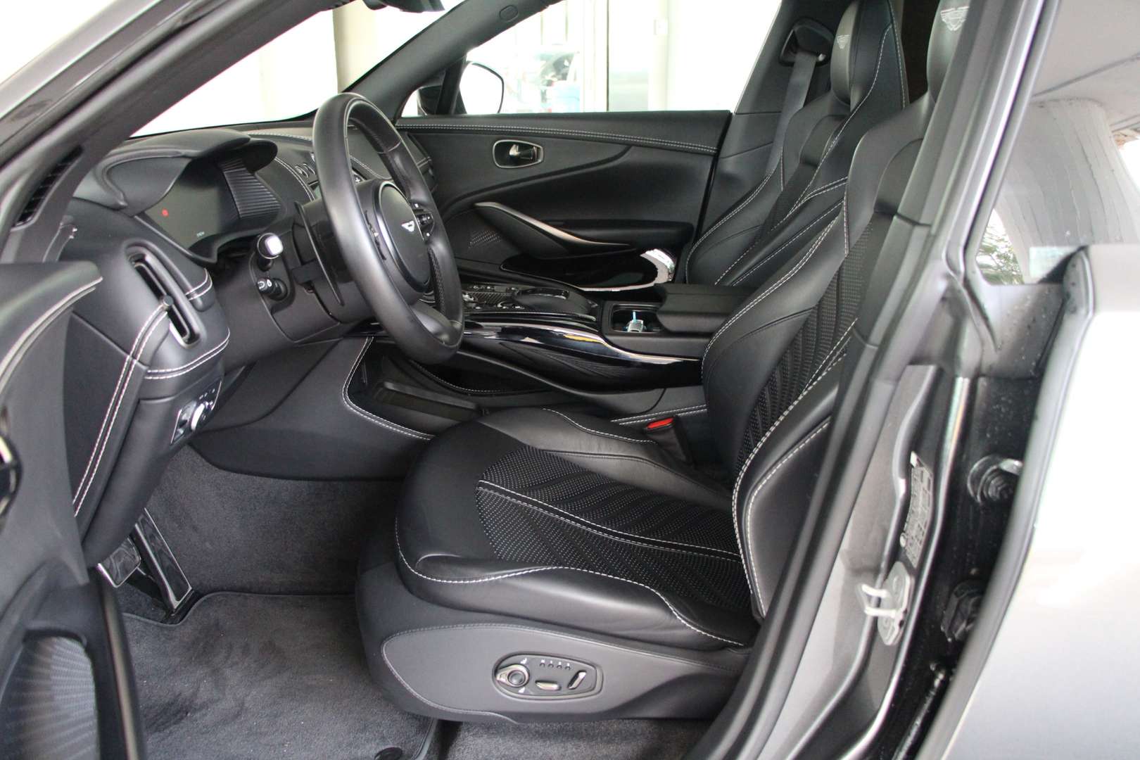 Aston Martin DBX 707 4.0 Biturbo V8 - 2022 - Joinsteer - #11