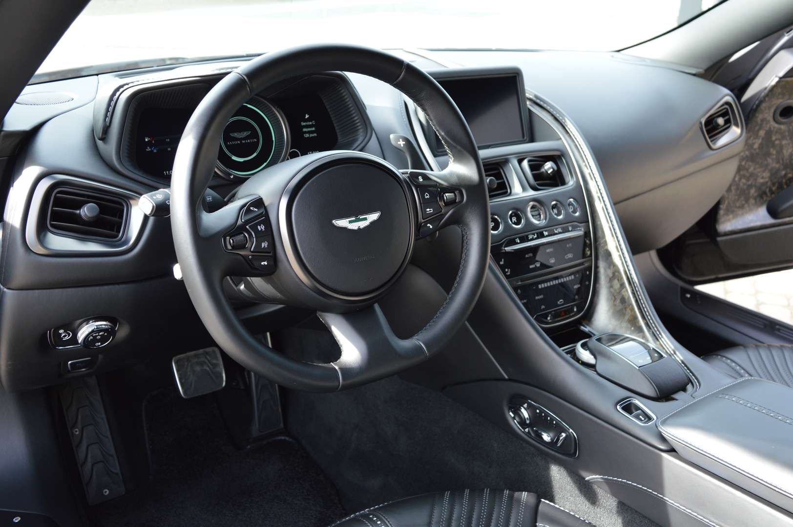 Aston Martin DB11 Coupé 4.0i Biturbo V8 - 2018 - Joinsteer - #8