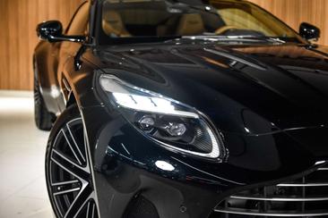 Aston Martin DB12 4.0 V8 — photo 2