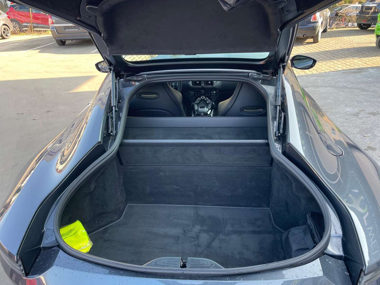 Aston Martin Vantage - 2022 - Joinsteer - #11