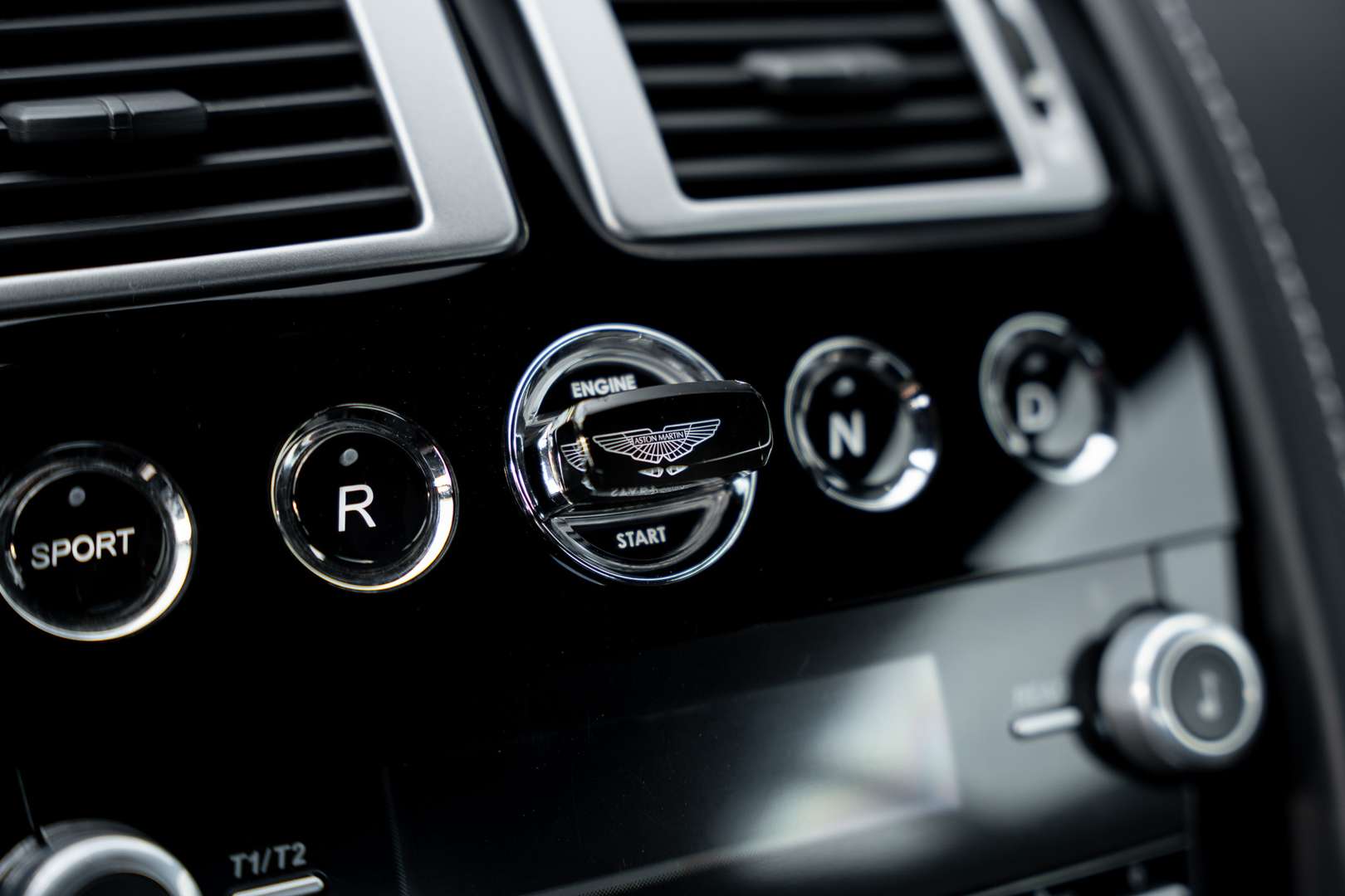 Aston Martin Vantage V8 4.7l - 2015 - Joinsteer - #25