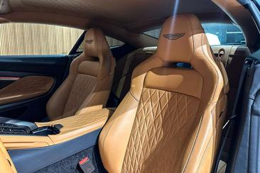 Aston Martin DB12 4.0 V8 — photo 18