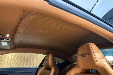 Aston Martin DB12 4.0 V8 — photo 20