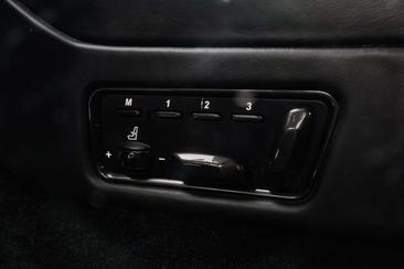 Aston Martin Vanquish — photo 20