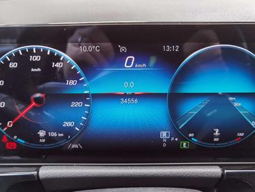 Mercedes GLA 220d Premium — photo 14