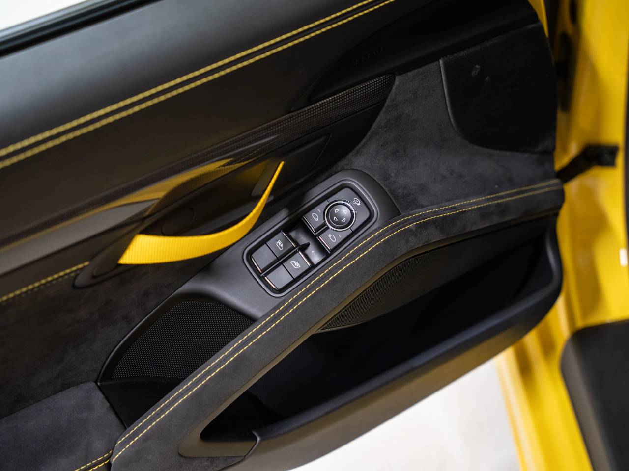 Porsche 718 type 982 Cayman GT4 - 2020 - Joinsteer - #21