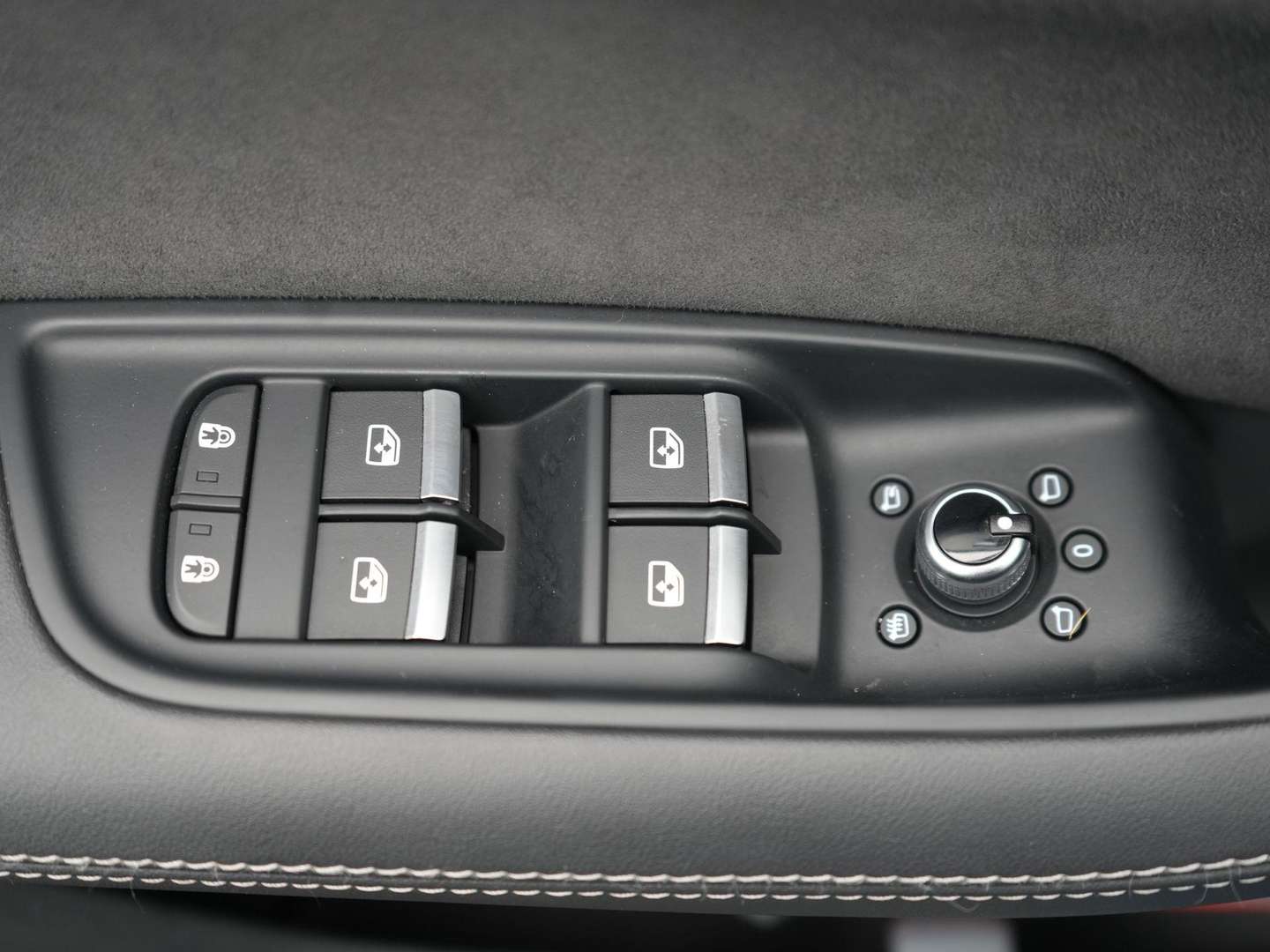 Audi Q7 Pro Line S S-Line 55 TFSI E - 2025 - Joinsteer - #38