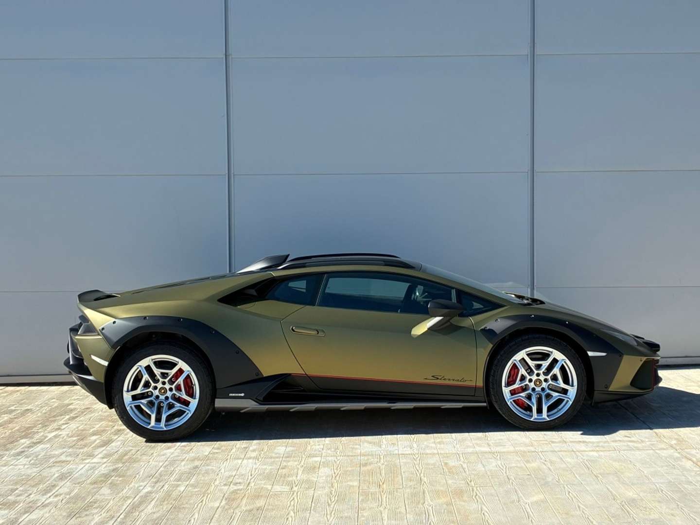 Lamborghini Huracán Sterrato - 2026 - Joinsteer - #1