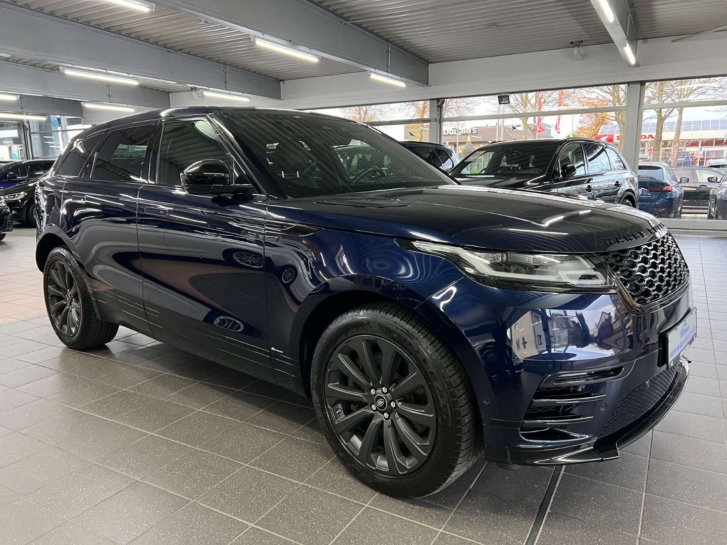 Land Rover Range Rover Velar D300 R-Dynamic Design Paket - 2021 - Joinsteer - #1