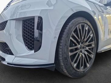 Land Rover Range Rover Sport SV — photo 13