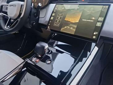 Land Rover Range Rover Sport SV — photo 16