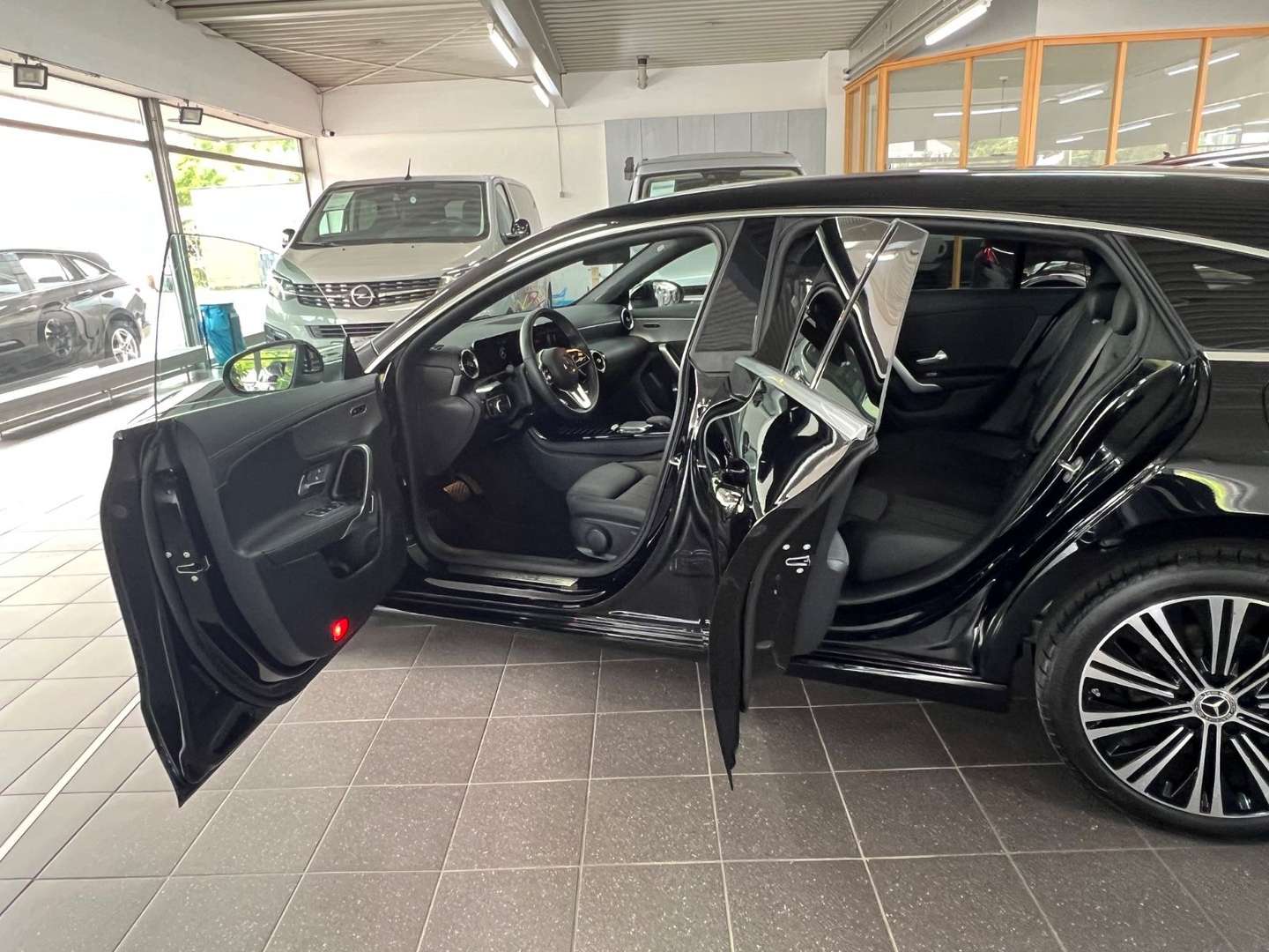 Mercedes CLA 200d Shooting Brake 200 Progressive - 2023 - Joinsteer - #5