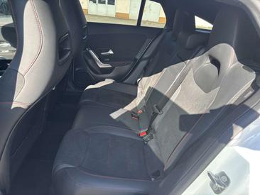 Mercedes CLA 200 200 AMG Line — photo 10