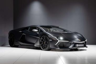 Lamborghini Revuelto — photo 5