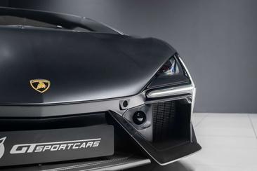 Lamborghini Revuelto — photo 7