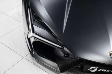 Lamborghini Revuelto — photo 23