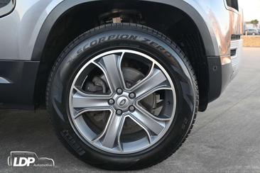 Land Rover Defender 90 3.0 D MHEV D200 — photo 8