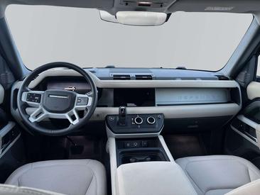 Land Rover Defender 110 P400 SE — photo 7
