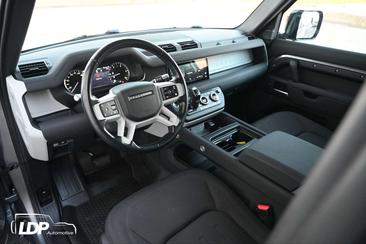 Land Rover Defender 90 3.0 D MHEV D200 — photo 11