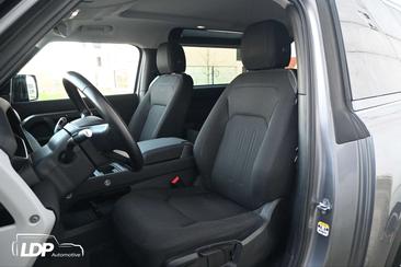 Land Rover Defender 90 3.0 D MHEV D200 — photo 13