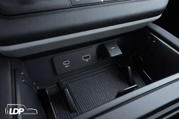 Land Rover Defender 90 3.0 D MHEV D200 — photo 18